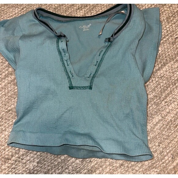 Urban outfitters cropped top - Picture 1 of 2